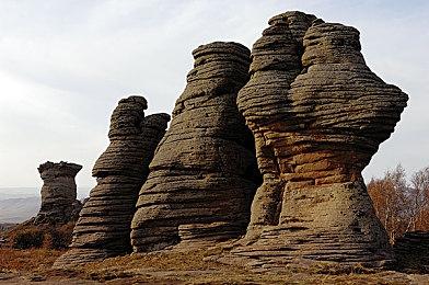 国产好评如潮解谜游戏《笼中窥梦》9月22日上线NS